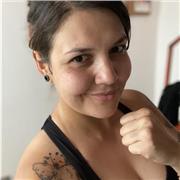 Entrenadora personal enfoque integral en nutrición y fitness